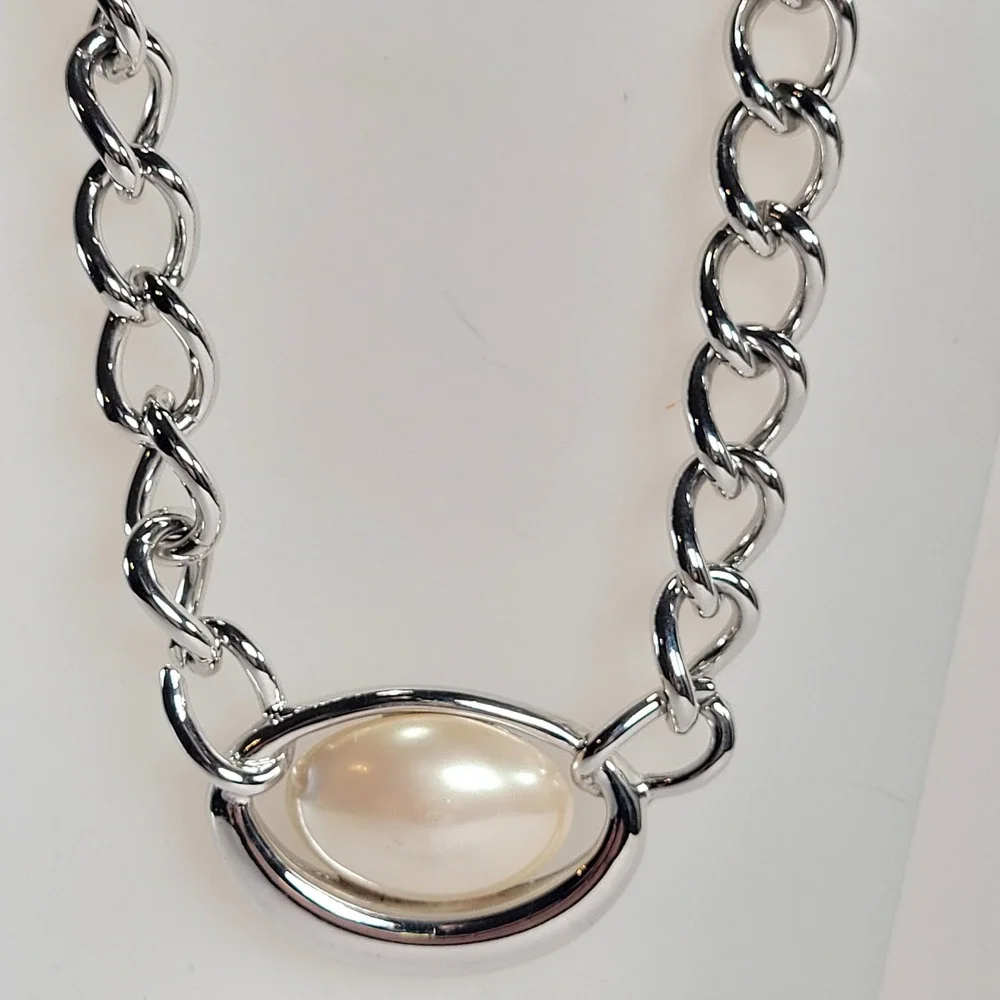 Vintage Monet Silver Tone Chunky Curb Chain Necklace Oval Faux Pearl Statement